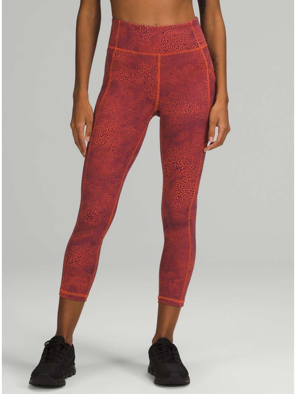 Lululemon Invigorate High-Rise Crop 23"
Size 16 W6BGES
